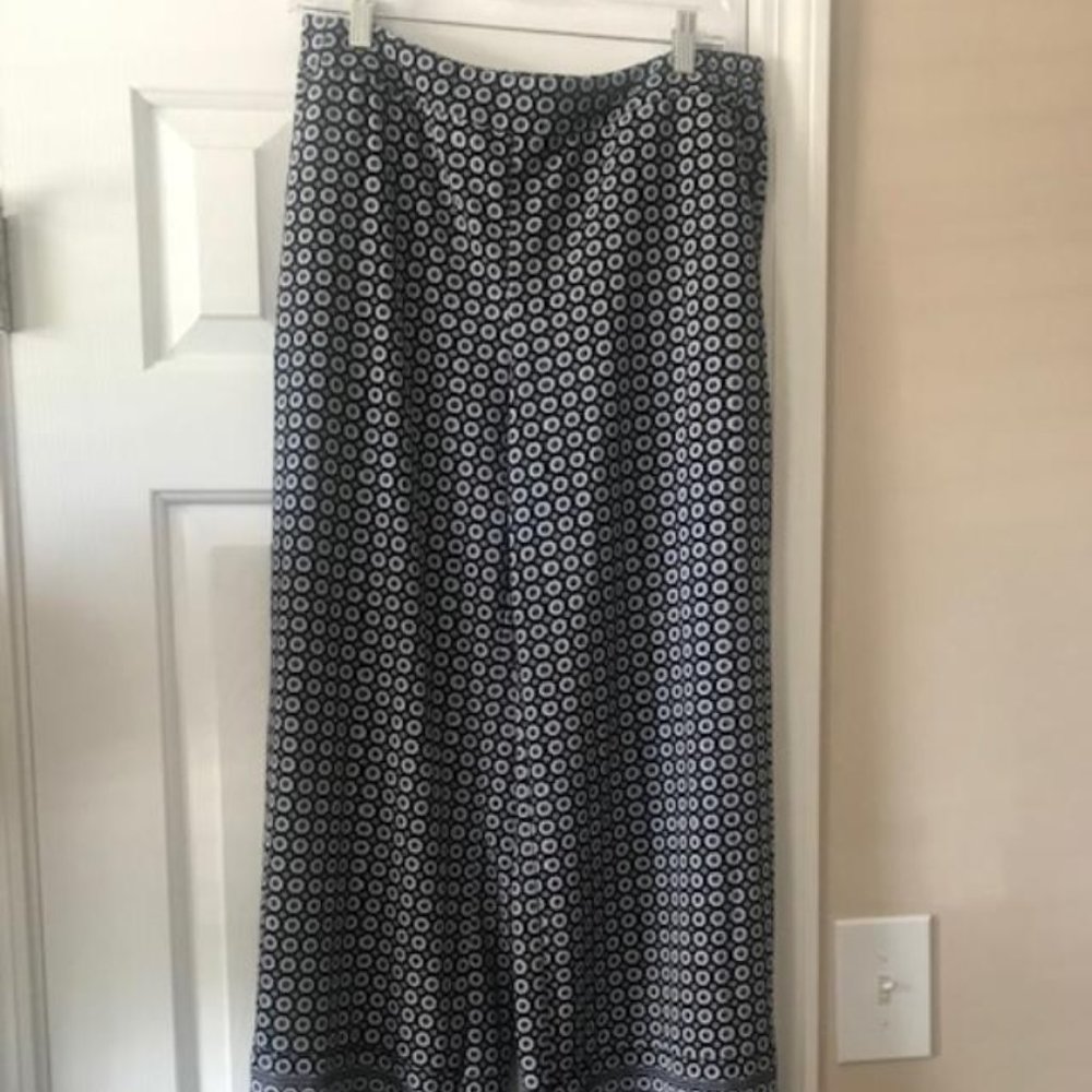 New York & Company Stretch Black & White pants